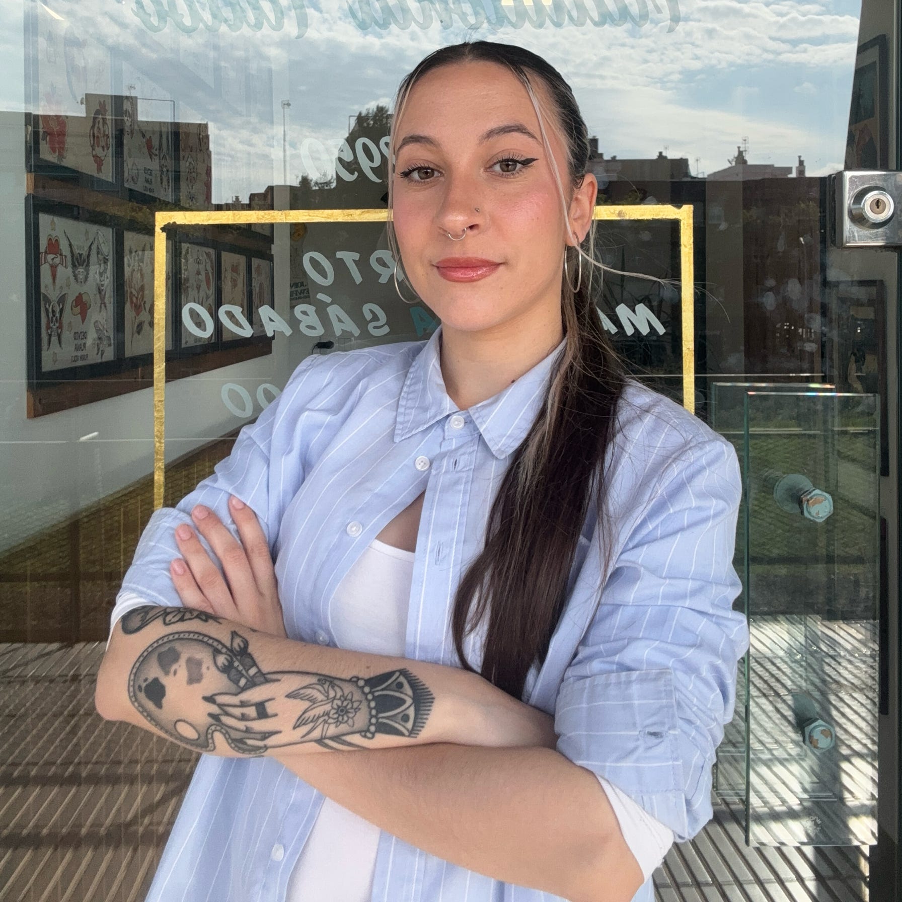 Tatuajes japoneses y ornamentales personalizados en Badalona. Erre Tattoo, creatividad y técnica en cada diseño.