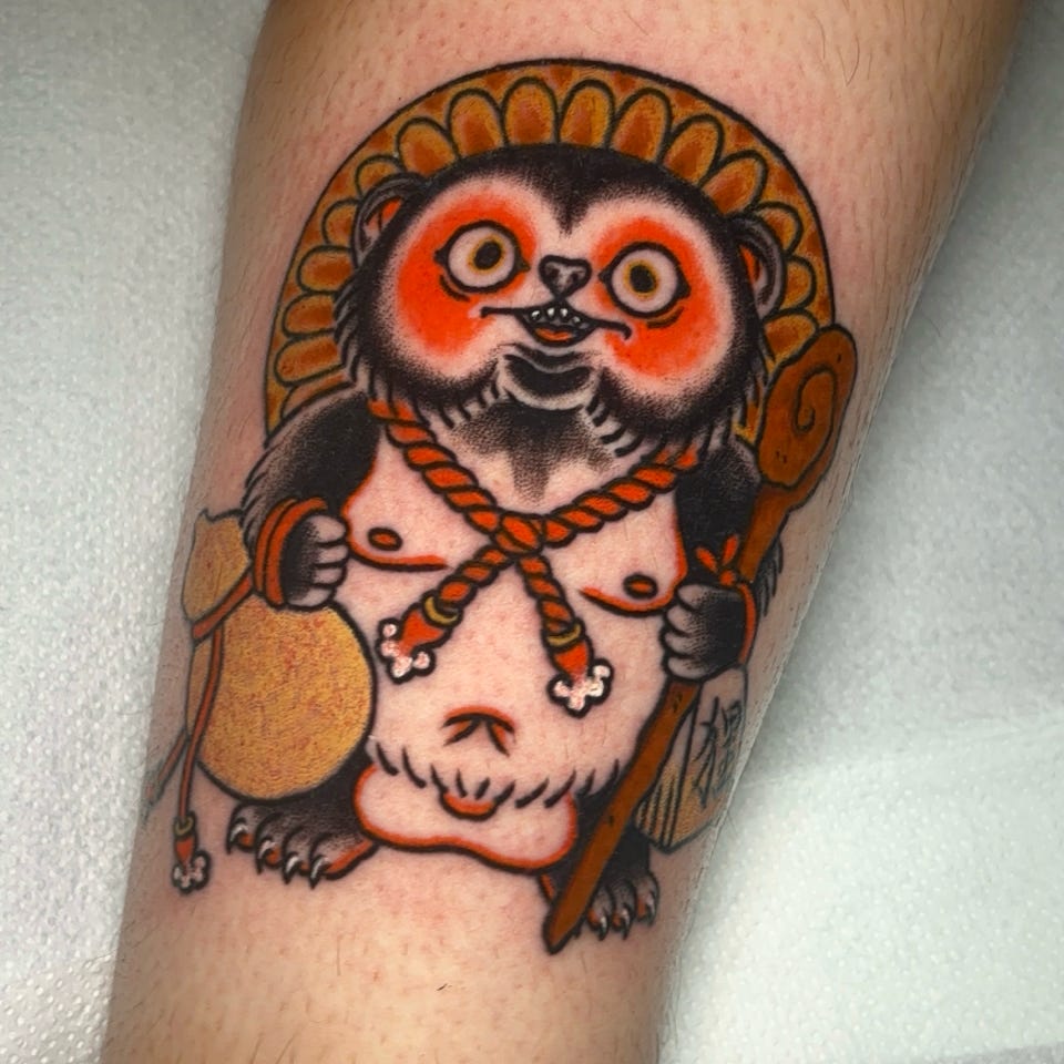 Tatuajes japoneses y ornamentales personalizados en Badalona. Erre Tattoo, creatividad y técnica en cada diseño.